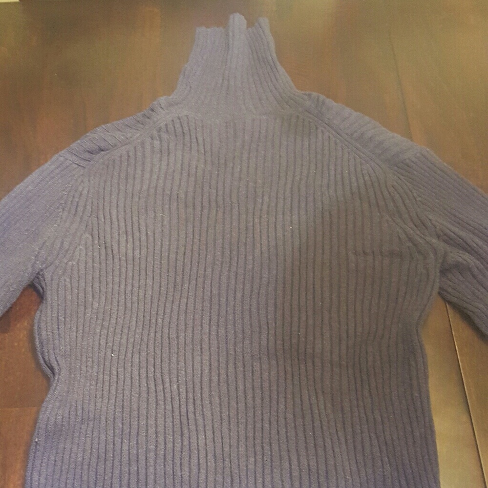 Extremely comfortable turtle neck sweater/shirt